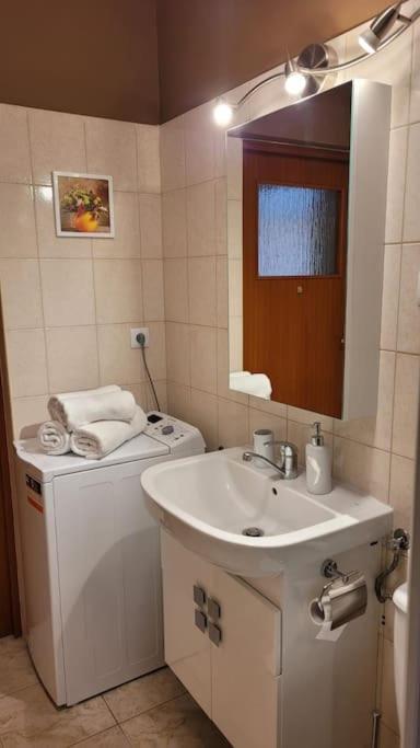 Cozy Modern Apartment Sunrise Studio 35M2 Balcony 3 Persons Kraków Exteriör bild